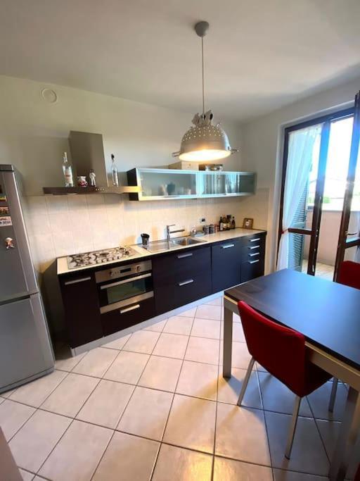 Intero Bilocale Con Terrazzo Vicino A Milano Apartamento Mairano Exterior foto